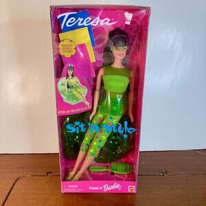 Vintage 90s Mattel Sit-in-Style Teresa Barbie w/Blow-Up Chair #23423 (1999) NRFB